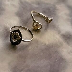 Pair of 2 rings. 🎁